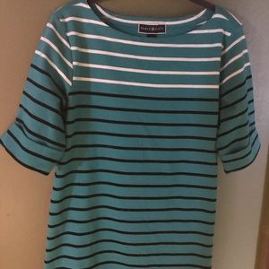 New! Karen Scott short sleeve top